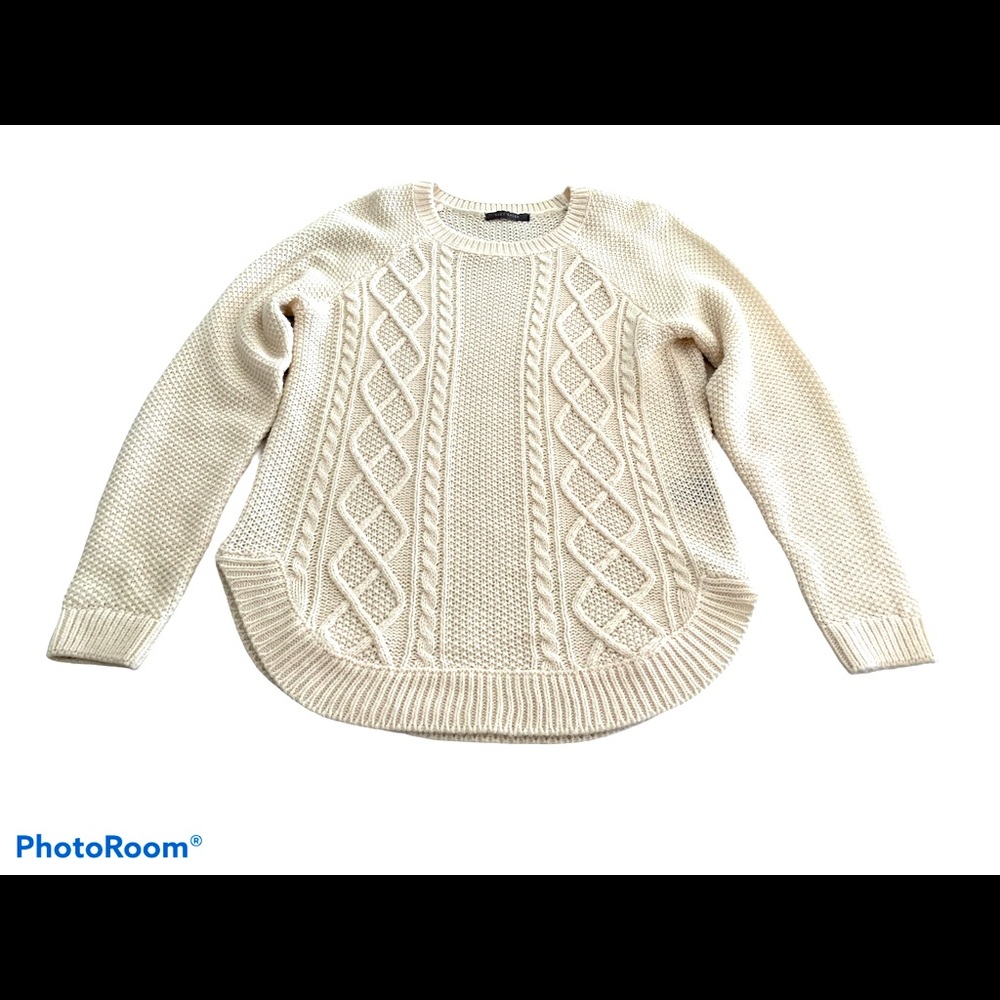 Suzy Shier Ladies Small Sweater